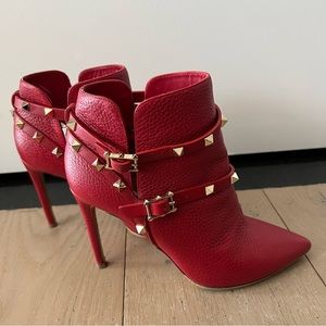 Valentino Rockstud High Heel Ankle boots sz 37